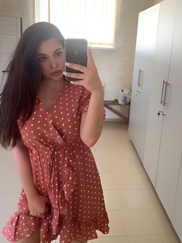 Индивидуалка Медея, доступна для личного знакомства от 10000 руб