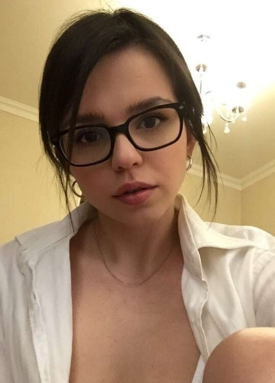 Олеся привлекальеная девушка из Юбилейного цена от 3000 руб