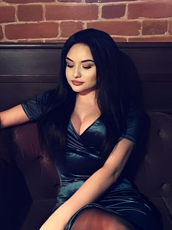 Лилия привлекательная девушка из Юбилейного цена от 1500 руб