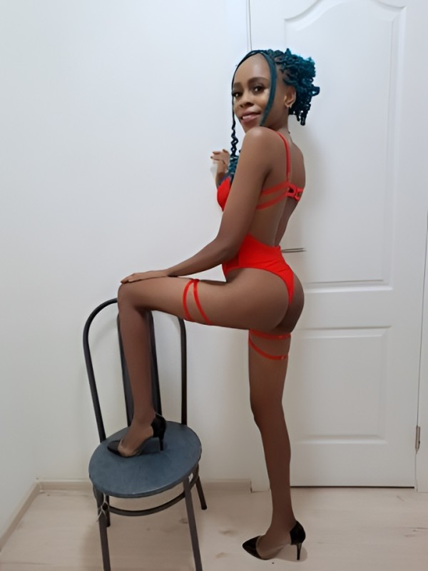 Роза привлекательная девушка из Юбилейного цена от 3000 руб