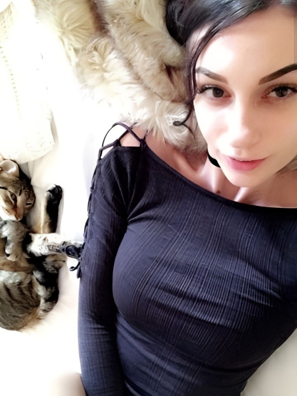 Света привлекательная девушка из Юбилейного цена от 3000 руб