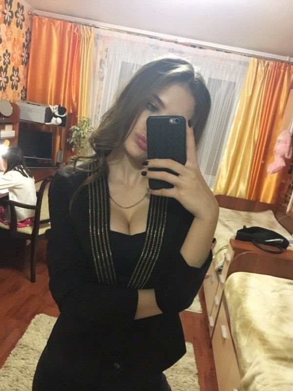 Злата привлекательная девушка из Юбилейного цена от 7000 руб