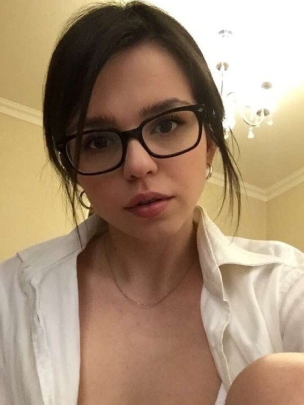 Олеся привлекательная девушка из Юбилейного цена от 3000 руб