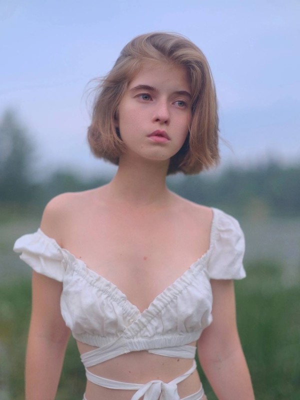 Любава привлекательная девушка из Юбилейного цена от 3000 руб